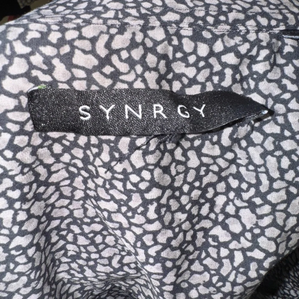 SYNRGY Black and White Patterned Men's Shirt